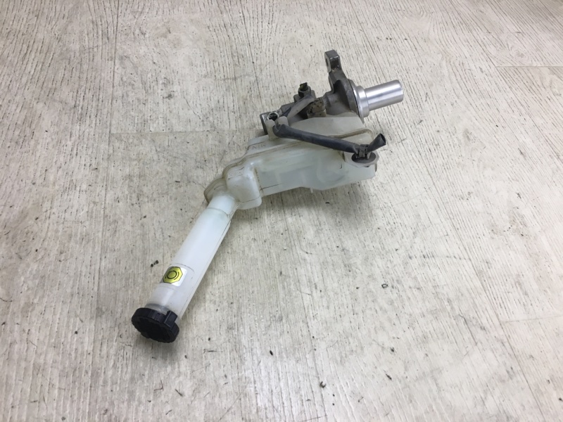 Главный тормозной цилиндр JUKE 10-19 2011 F15 1.6 MR16DDT