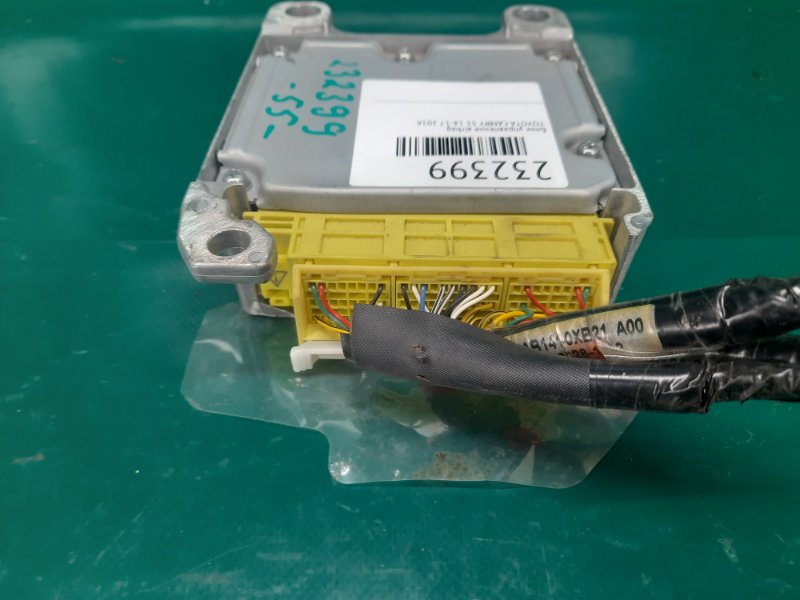 Блок управления AIRBAG TOYOTA CAMRY 55 14-17