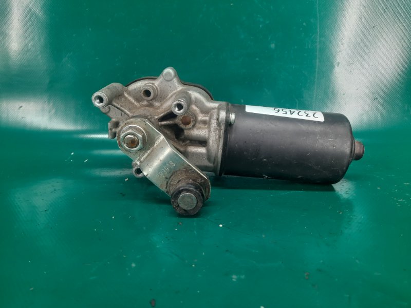 Моторчик стеклоочистителя передний M35/M45 04-10 2008 Седан 3.5 Моторчик стеклоочистителя передний M35/M45 04-10 2008 Седан 3.5