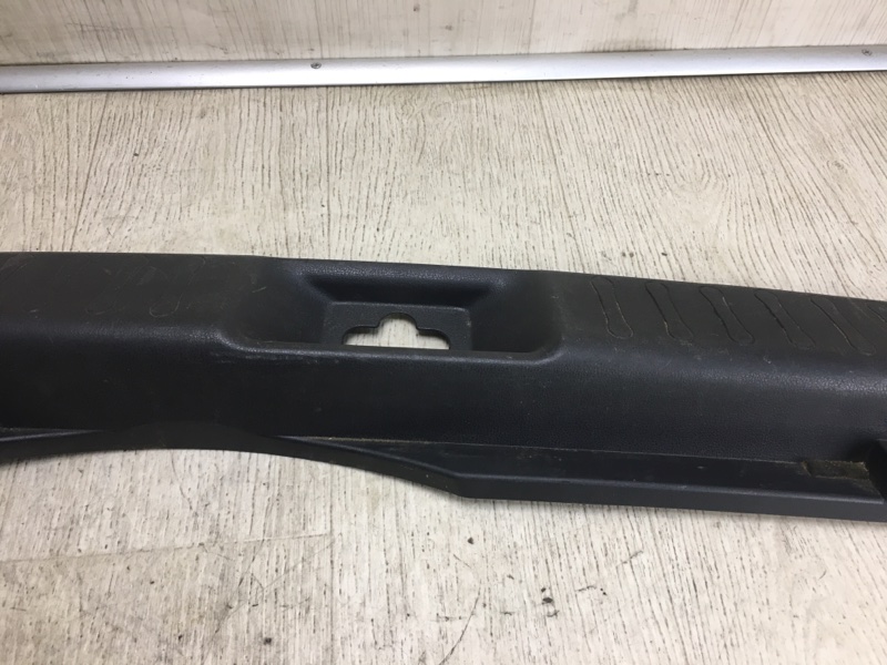 Накладка на порог багажника JUKE 10-19 2011 F15 1.6 MR16DDT