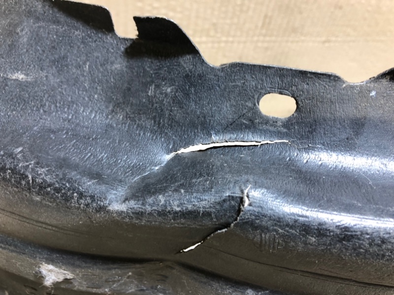 Подкрылок передний правый GS350 GS300 05-11 Подкрылок передний правый GS350 GS300 05-11