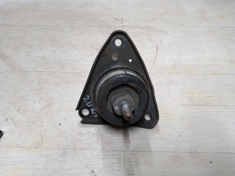 Подушка двигателя правая KIA FORTE/CERATO TD 08-13 2009 TD 2.0 G4KD 21810-0Q000 Б/У