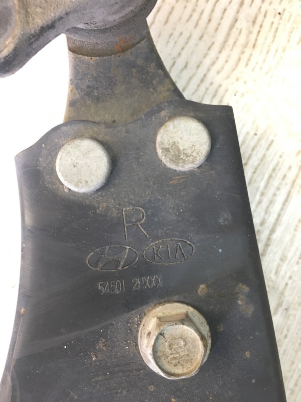 Рычаг передней подвески нижний передний правый HYUNDAI ELANTRA HD 06-11 HD 2.0 G4GC