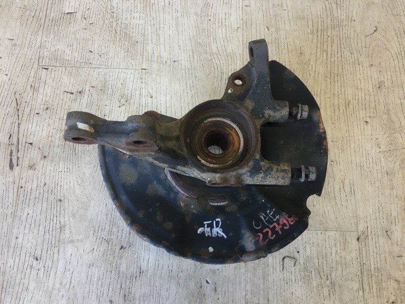 Запчасть кулак поворотный передний правый HYUNDAI ELANTRA HD 06-11 2008 HD 2.0 G4GC 51716-2H000 Б/У Кулак поворотный передний правый HYUNDAI ELANTRA HD 06-11 2008 HD 2.0 G4GC 51716-2H000 Б/У