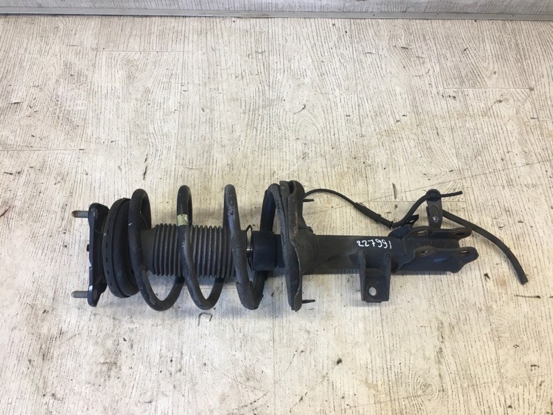 Амортизатор передний правый HYUNDAI ELANTRA HD 06-11 2008 HD 2.0 G4GC 54661-2H000 Б/У