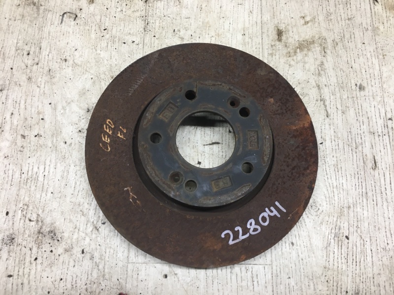 Запчасть тормозной диск передний передний левый HYUNDAI I30 FD 07-12 FD 517121H100 Б/У Тормозной диск передний передний левый HYUNDAI I30 FD 07-12 FD 517121H100 Б/У