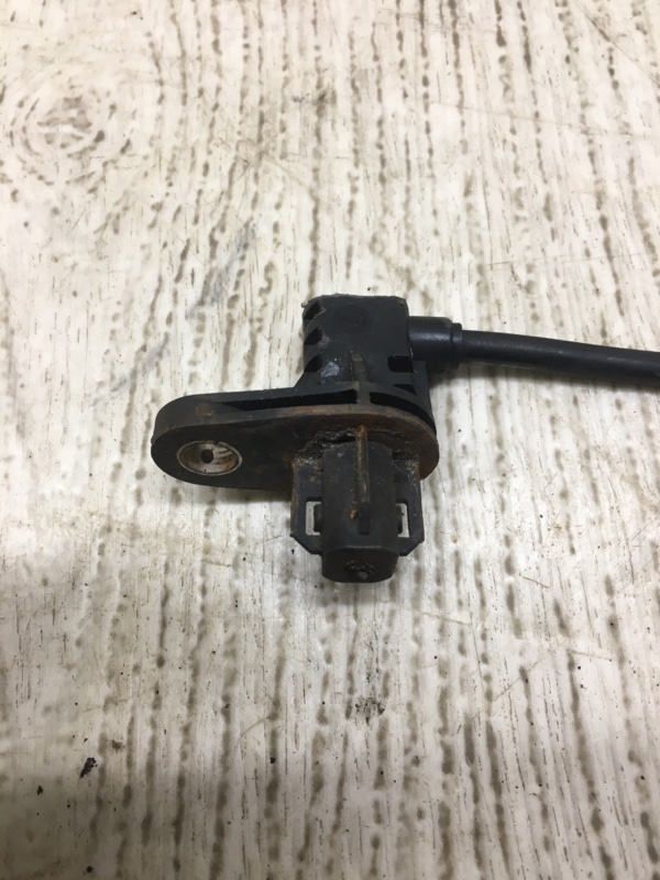 Датчик ABS передний правый KIA CEED 06-12 ED