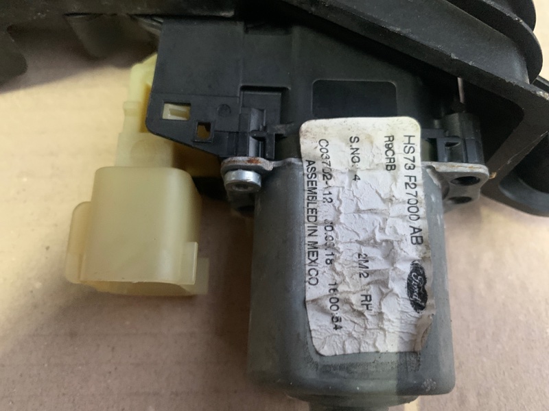 Стеклоподъемник задний правый FUSION 14- 2019 Седан C15HDTX