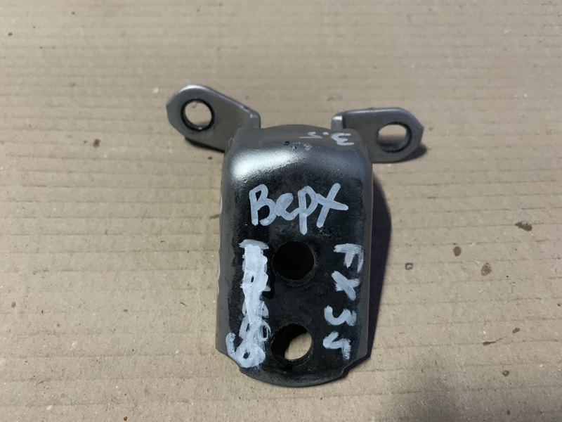 Петля двери верхняя передняя правая FX S50 03-08 S50 3.5  VQ35DE