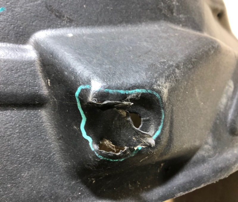 Подкрылок задний правый CHEROKEE 14- 2015 Внедорожник 2.4