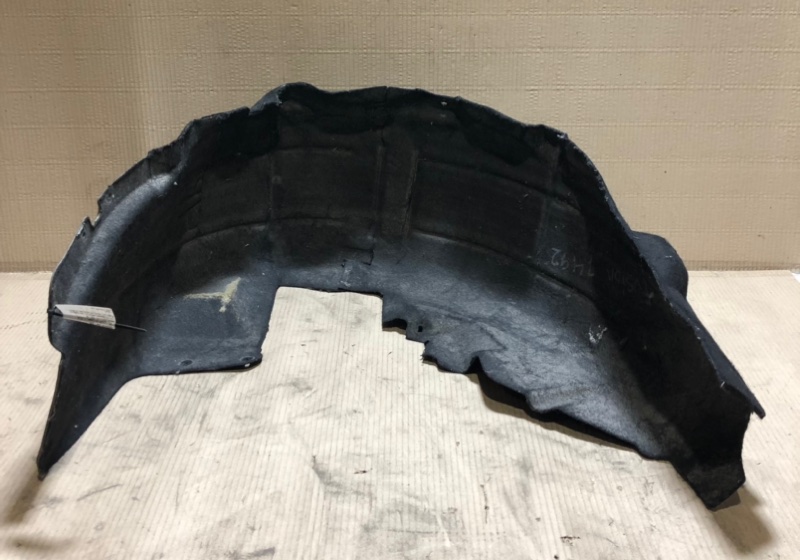 Подкрылок задний правый FUSION 14- 2014 Седан 2.5