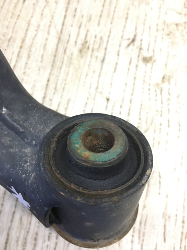 Рычаг передней подвески нижний правый HYUNDAI ELANTRA HD 06-11 HD 2.0 G4GC