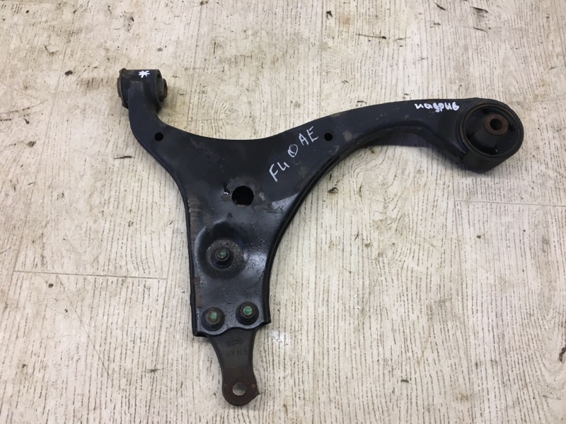 Рычаг передней подвески нижний левый HYUNDAI ELANTRA HD 06-11 HD 2.0 G4GC 54500-2H000 Б/У