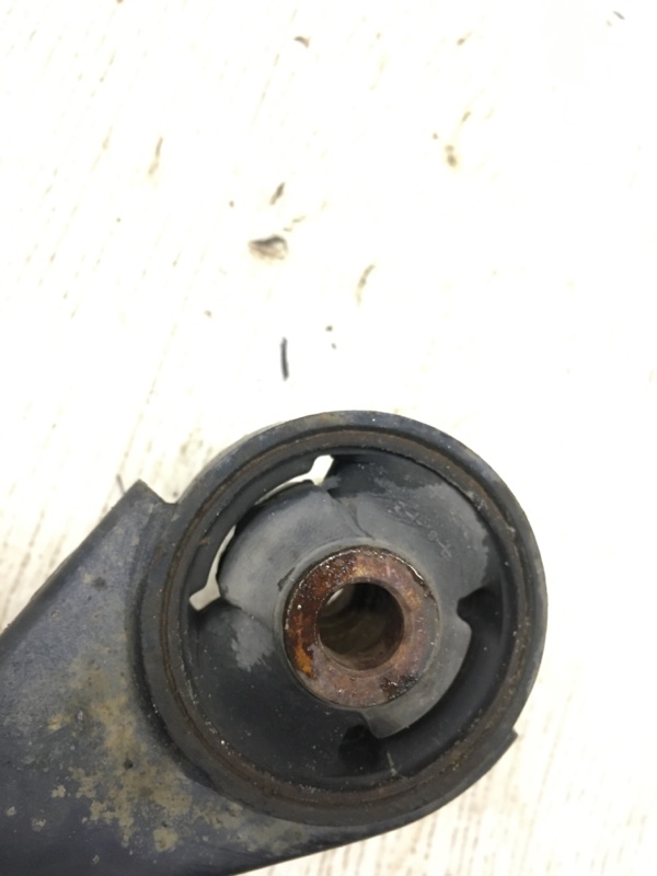 Рычаг передней подвески нижний левый HYUNDAI ELANTRA HD 06-11 HD 2.0 G4GC