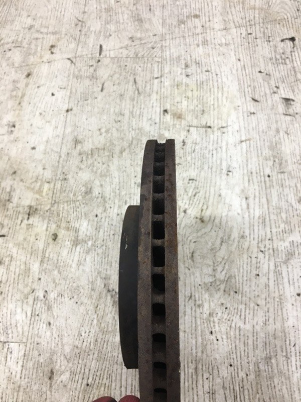 Тормозной диск передний правый HYUNDAI I30 FD 07-12 FD Тормозной диск передний правый HYUNDAI I30 FD 07-12 FD