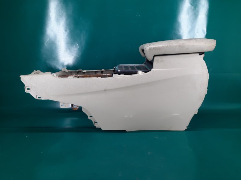 Подлокотник MDX (YD1) 00-06 2004 Внедорожник 3.5 Подлокотник MDX (YD1) 00-06 2004 Внедорожник 3.5