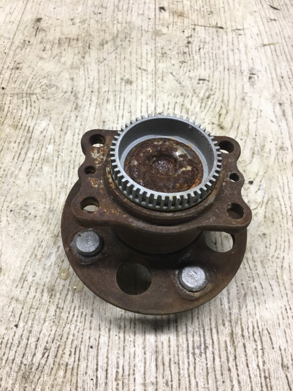 Ступица задняя левая ACCENT RB 10- RB 1.6 G4FD