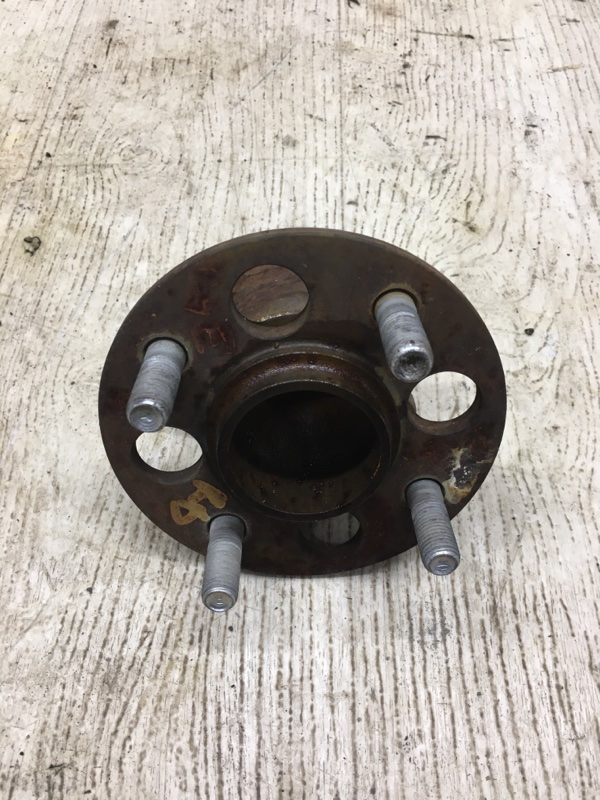 Ступица задняя левая HYUNDAI ACCENT RB 10- RB 1.6 G4FD