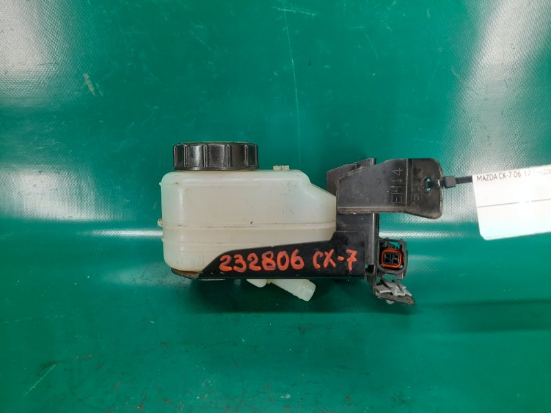 Бачок главного тормозного цилиндра CX-7 06-12 2010 Внедорожник 2.3