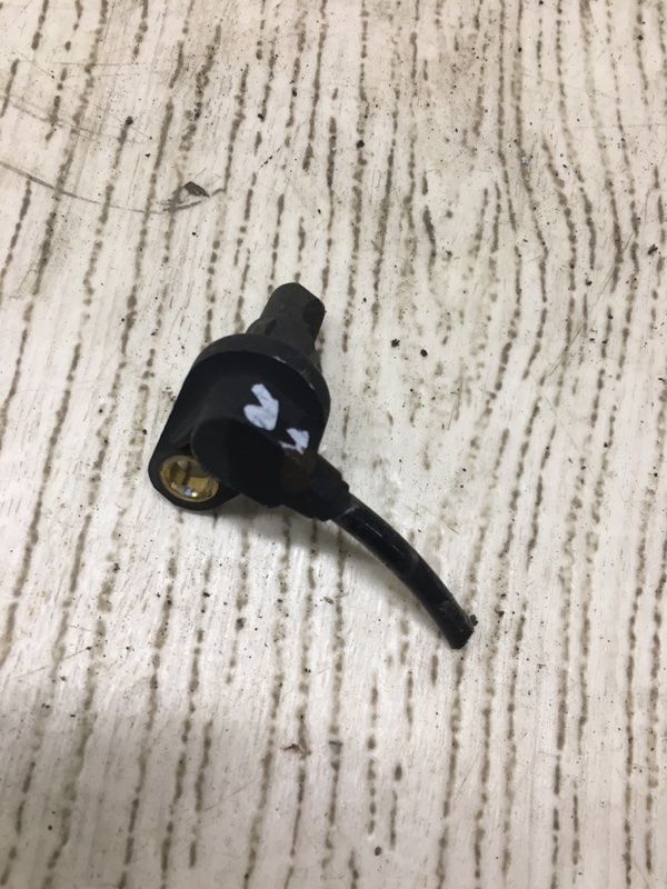 Датчик ABS передний правый HYUNDAI ACCENT MC 06-10 MC 1.6 G4FD Датчик ABS передний правый HYUNDAI ACCENT MC 06-10 MC 1.6 G4FD