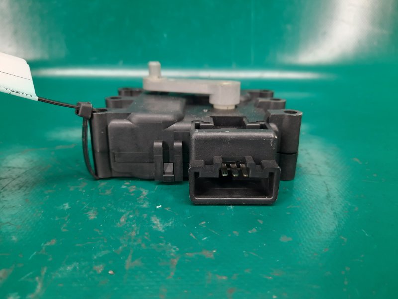 Моторчик заслонки печки CX-7 06-12 2010 Внедорожник 2.3