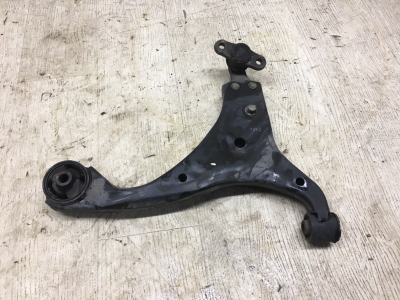 Рычаг передней подвески нижний передний правый HYUNDAI ELANTRA HD 06-11 HD 2.0 G4GC 54501-2H000 Б/У