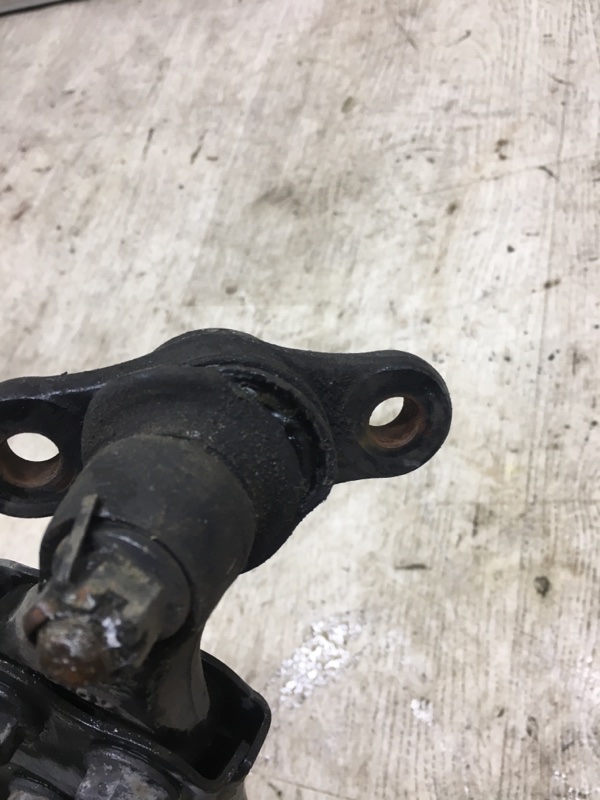 Рычаг передней подвески нижний передний правый HYUNDAI ELANTRA HD 06-11 HD 2.0 G4GC