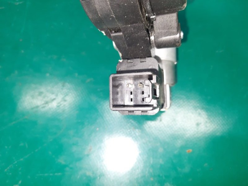 Стеклоподъемник задний правый CX-7 06-12 2010 Внедорожник 2.3 Стеклоподъемник задний правый CX-7 06-12 2010 Внедорожник 2.3