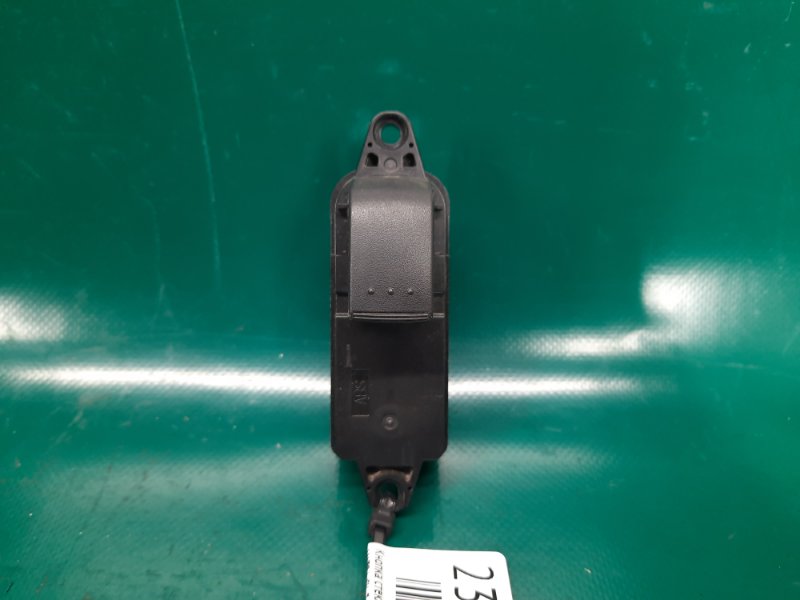 Запчасть кнопка стеклоподъемника задняя правая MAZDA CX-7 06-12 2010 Внедорожник 2.3 EG23-66-380 Б/У Кнопка стеклоподъемника задняя правая MAZDA CX-7 06-12 2010 Внедорожник 2.3 EG23-66-380 Б/У