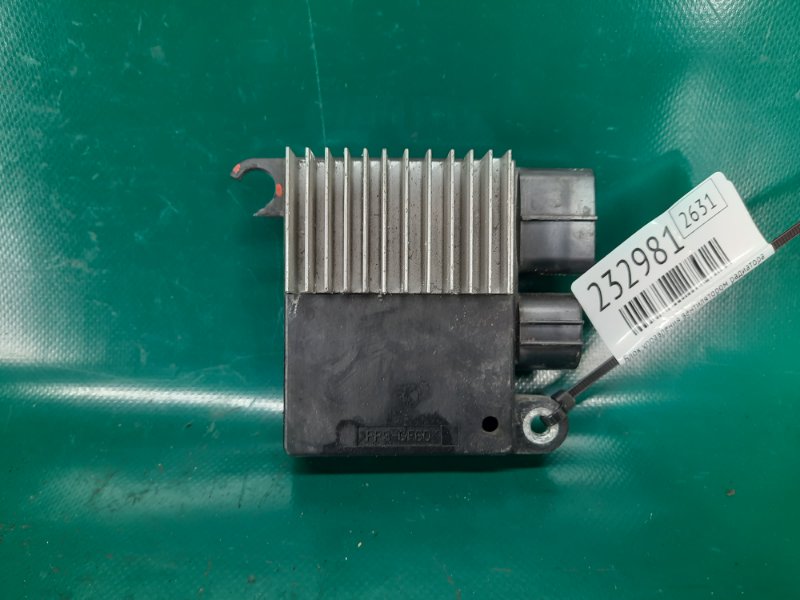 Блок управления вентилятором радиатора правый MAZDA CX-7 06-12 Внедорожник 2.3