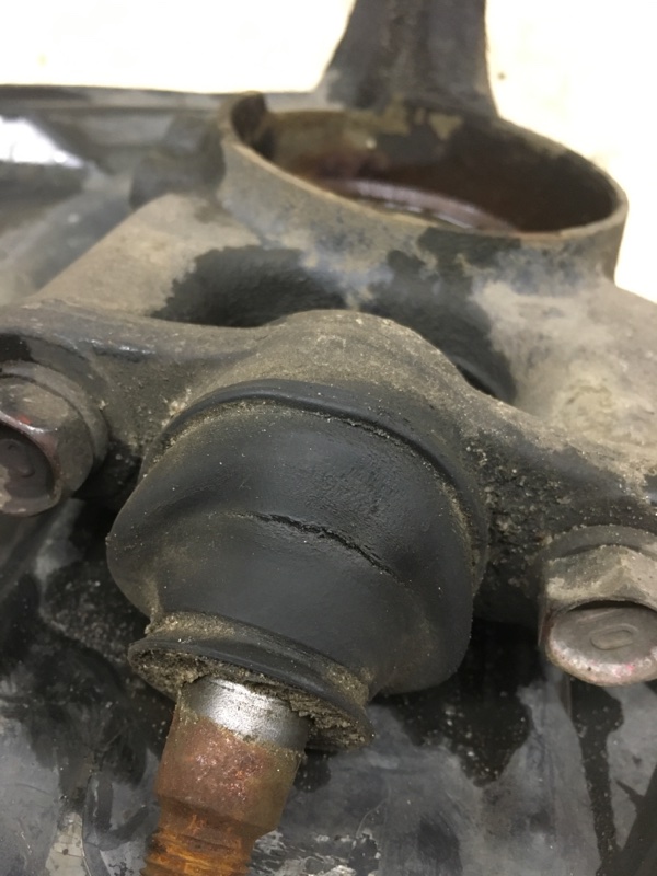 Кулак поворотный передний правый HYUNDAI ELANTRA HD 06-11 HD 2.0 G4GC