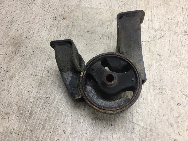 Подушка двигателя HYUNDAI ELANTRA HD 06-11 HD 2.0 G4GC 21930-2H050 Б/У