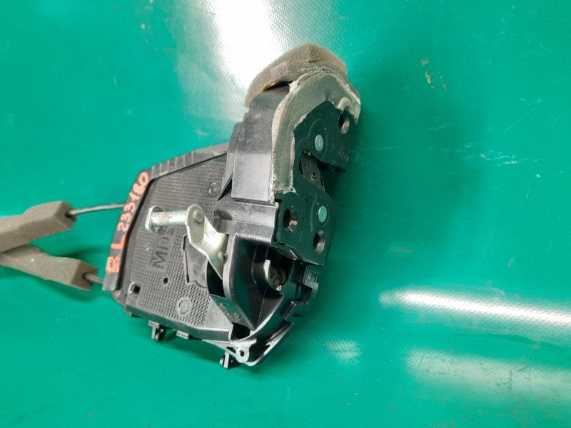 Замок двери задний левый GS350 GS300 05-11 2008 Седан 3.5 2GR-FSE