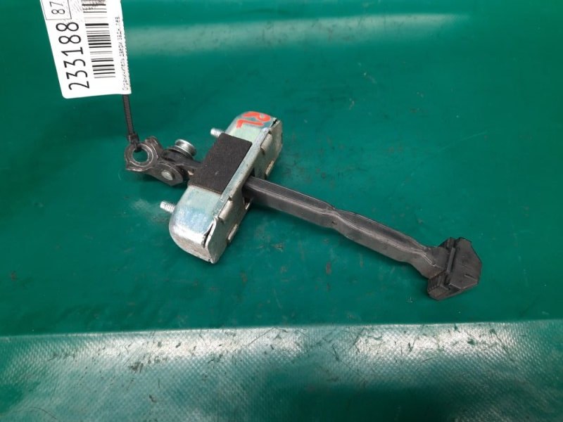 Ограничитель двери задний левый LEXUS GS350 GS300 05-11 2008 Седан 3.5 2GR-FSE 68640-30100 Б/У