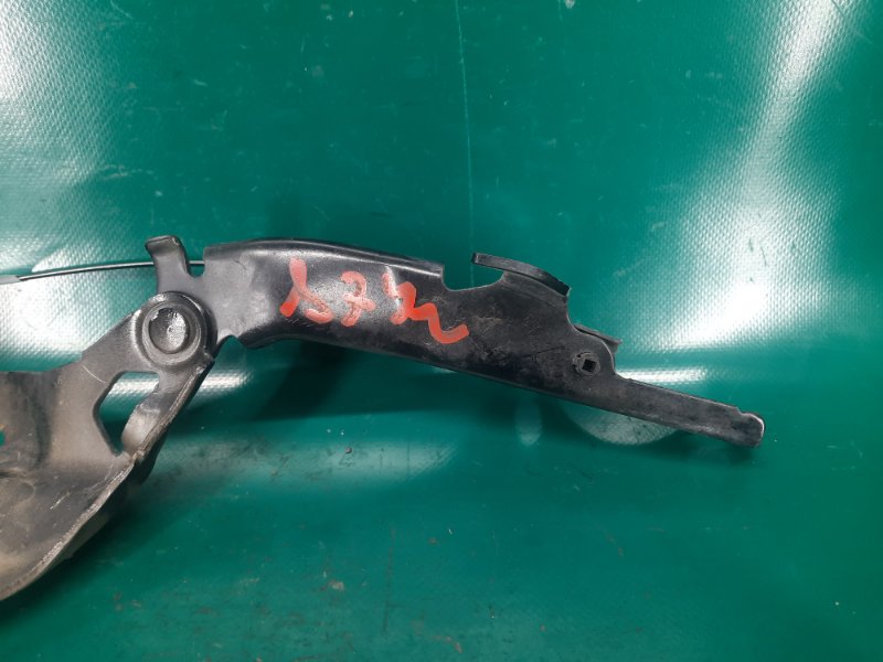 Петля капота левая GS350 GS300 05-11 2008 Седан 3.5 2GR-FSE Петля капота левая GS350 GS300 05-11 2008 Седан 3.5 2GR-FSE