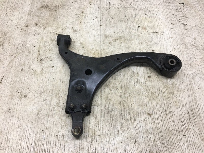 Рычаг передней подвески нижний левый HYUNDAI ELANTRA HD 06-11 54500-2H000 Б/У