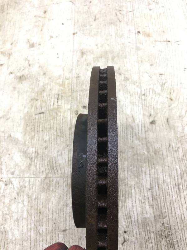 Тормозной диск передний правый HYUNDAI I30 FD 07-12 FD Тормозной диск передний правый HYUNDAI I30 FD 07-12 FD