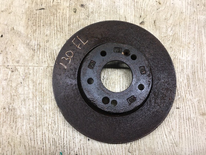 Запчасть тормозной диск передний левый HYUNDAI I30 FD 07-12 FD 517121H100 Б/У Тормозной диск передний левый HYUNDAI I30 FD 07-12 FD 517121H100 Б/У