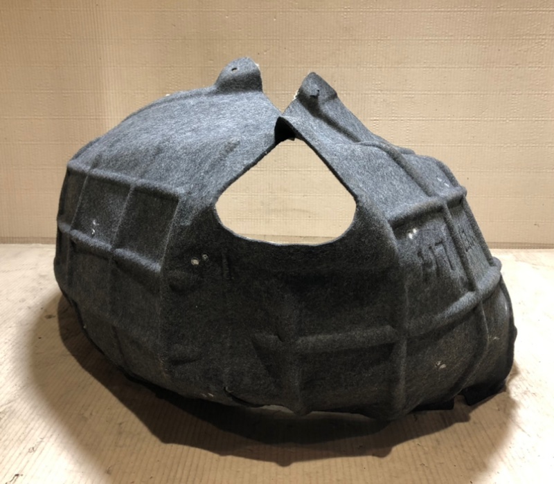 Подкрылок задний правый Q50 15-20