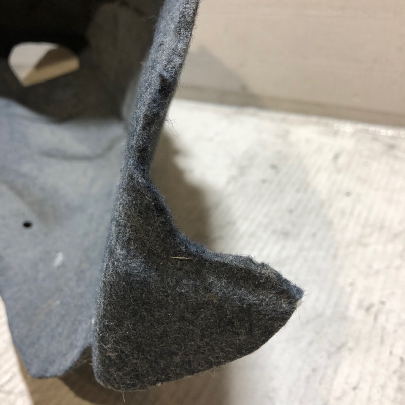 Подкрылок задний правый Q50 15-20