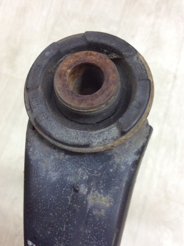 Рычаг передней подвески нижний передний левый HYUNDAI ELANTRA HD 06-11