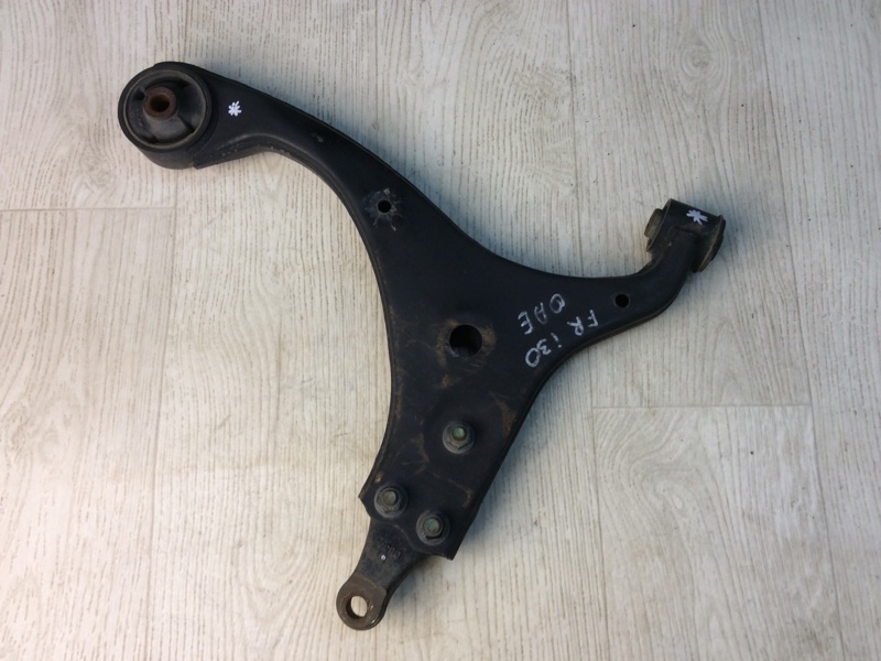 Рычаг передней подвески нижний передний правый HYUNDAI ELANTRA HD 06-11 54501-2H000 Б/У