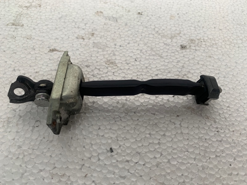 Запчасть ограничитель двери задний правый LEXUS ES350 06-12 2006 Седан 3.5 68630-33080 Б/У Ограничитель двери задний правый LEXUS ES350 06-12 2006 Седан 3.5 68630-33080 Б/У