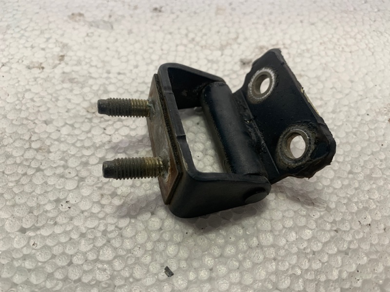 Петля крышки багажника правая HYUNDAI SANTA FE (CM) 05-12 CM 2.2CRDI D4EB Петля крышки багажника правая HYUNDAI SANTA FE (CM) 05-12 CM 2.2CRDI D4EB