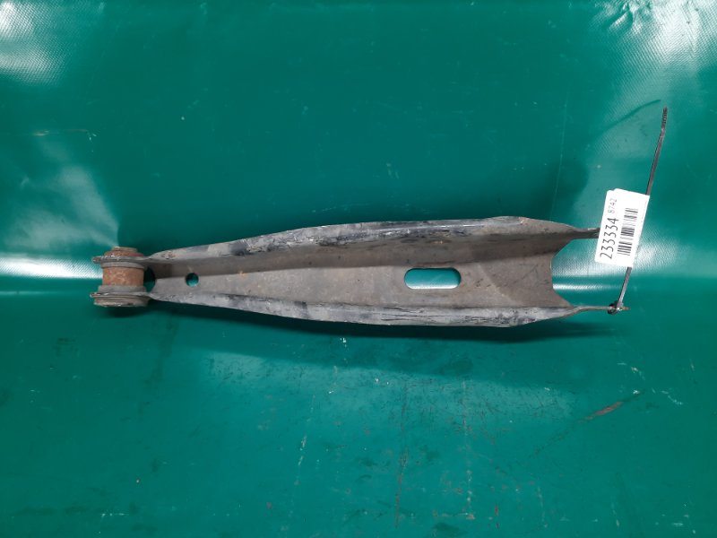 Рычаг задней подвески поперечный нижний левый GS350 GS300 05-11 2008 Седан 3.5 2GR-FSE