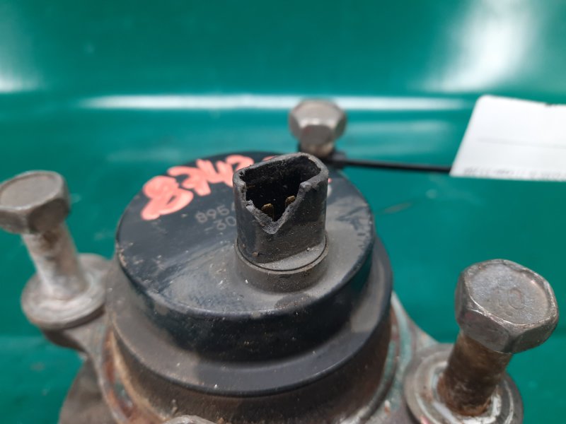 Ступица передняя правая GS350 GS300 05-11 2008 Седан 3.5 2GR-FSE