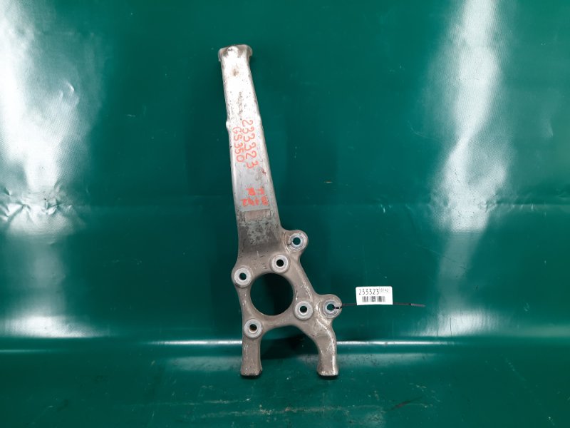 Кулак поворотный передний правый LEXUS GS350 GS300 05-11 2008 Седан 3.5 2GR-FSE 43201-30010 Б/У