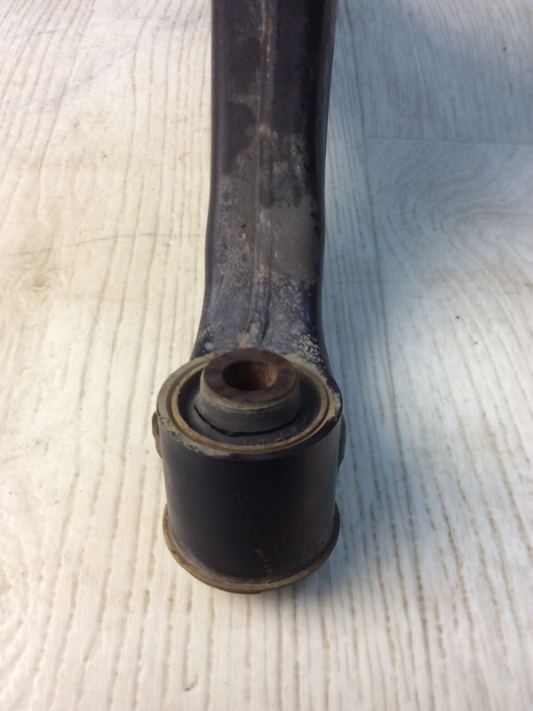 Рычаг передней подвески нижний передний правый HYUNDAI ELANTRA HD 06-11 2.0 G4KD