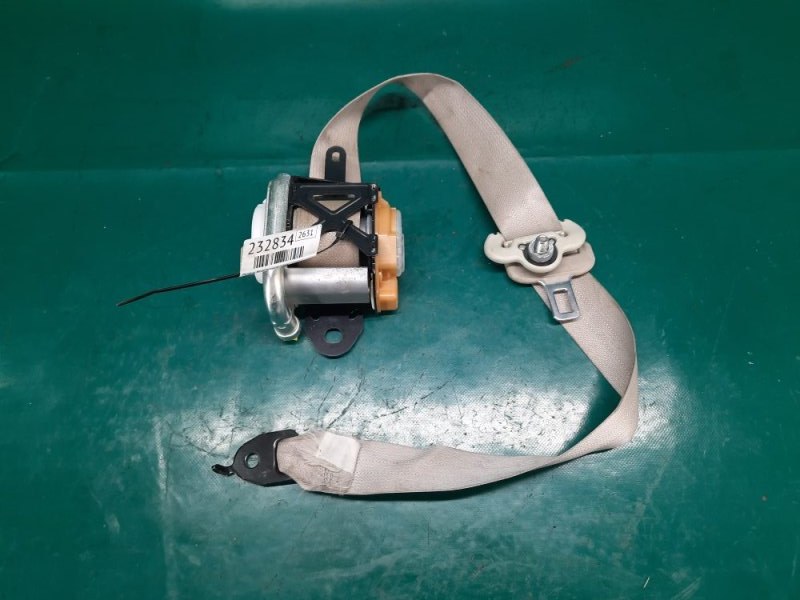 Ремень безопасности передний правый MAZDA CX-7 06-12 2010 Внедорожник 2.3 EHY4-57-L3035 Б/У