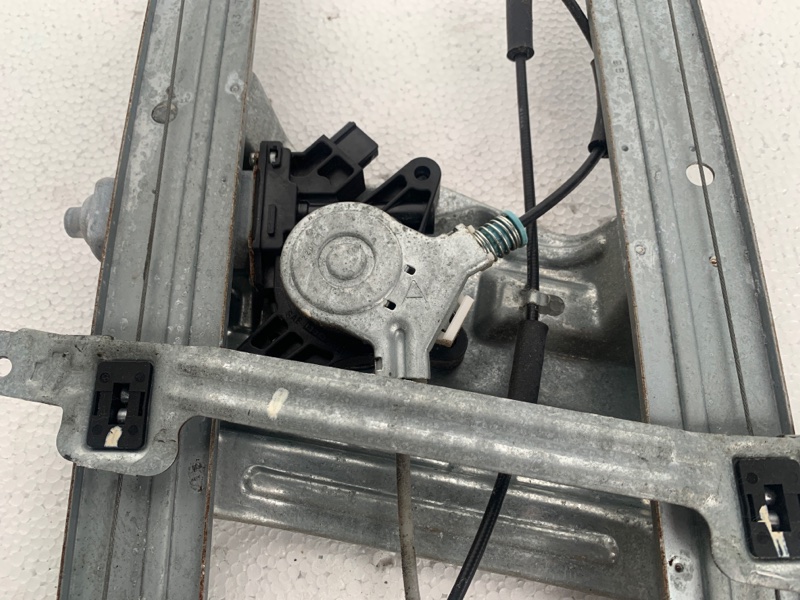 Стеклоподъемник передний правый MITSUBISHI GALANT 03-12 Седан 2.4 Стеклоподъемник передний правый MITSUBISHI GALANT 03-12 Седан 2.4